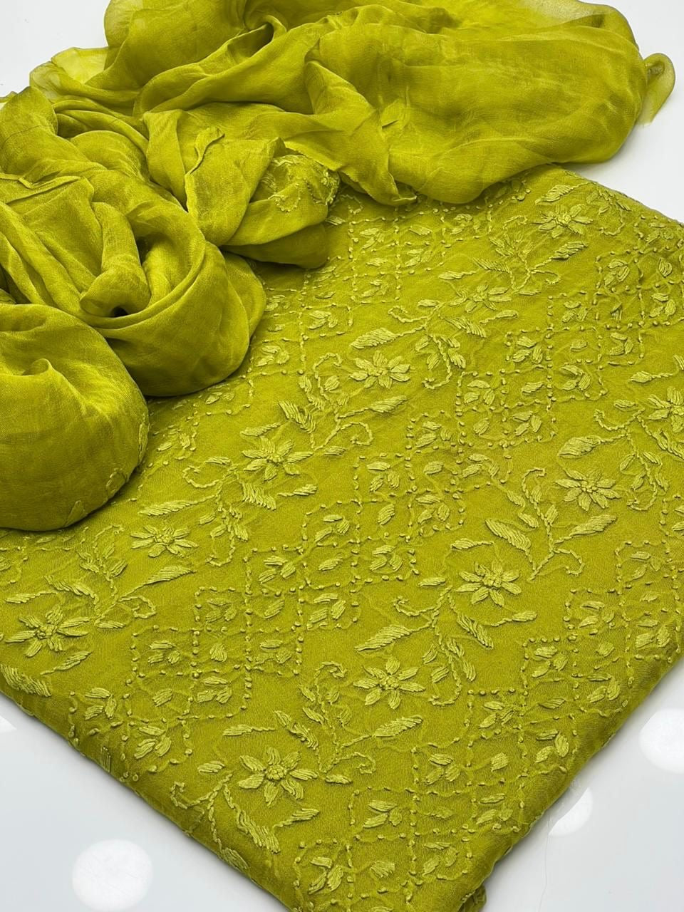 Pakka Boor Embroidery | Unstitched 2 Piece