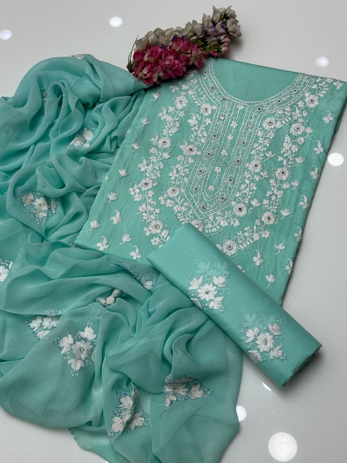 Pakka Tanka Thread Embroidery | Unstitched 3 Piece