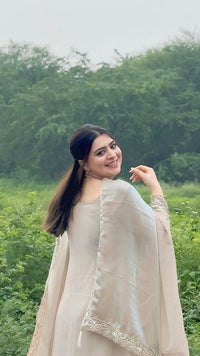 Maryam Hussain